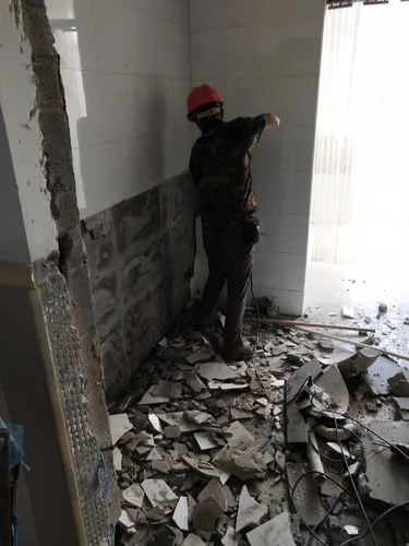 北京酒店室内拆除旧装修施工合同书范本